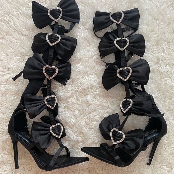 Black Rhinestone Bow & Heart Gladiator Heels 🖤 - Picture 1 of 5